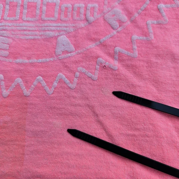 L.A. Gear Vintage Pink Cropped Graphic Tee One Size - Picture 9 of 12